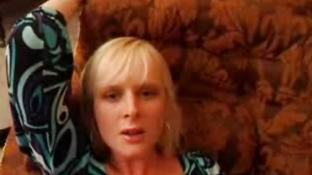 Gros faux seins - Sexe violent pour une film x gratuit grosse bite star du porno russe