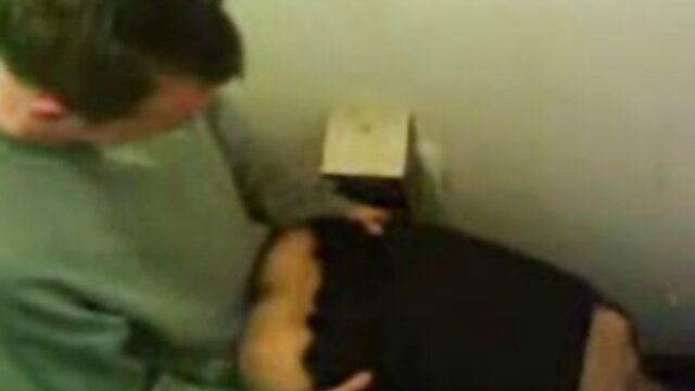 Sexy Babe film pornographique black gratuit a baisé son trou du cul après avoir sucé son gode