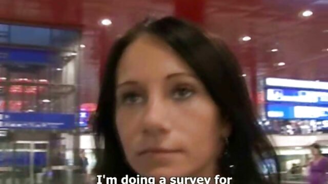 Enfoncer film porno gratuit belge Nikki dans un soutien-gorge noir ...