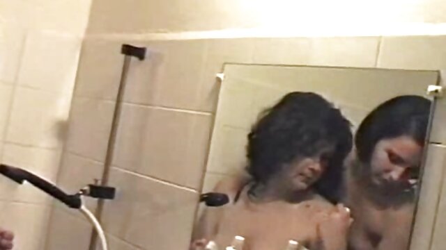 Cutie amateur bénéficie d'une double sex tape gratuit pénétration
