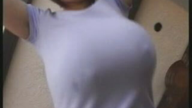 La chatte live gratuit porno de Tanina sur la grande roue!