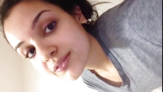 EXOTIC4K Chatte latine serrée crémeuse xxx gratuite prise à POUND Town