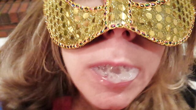 MILF porno complet gratuit chatte et fist anal